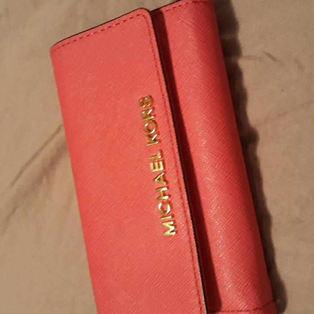 Michael Kors phone wallet